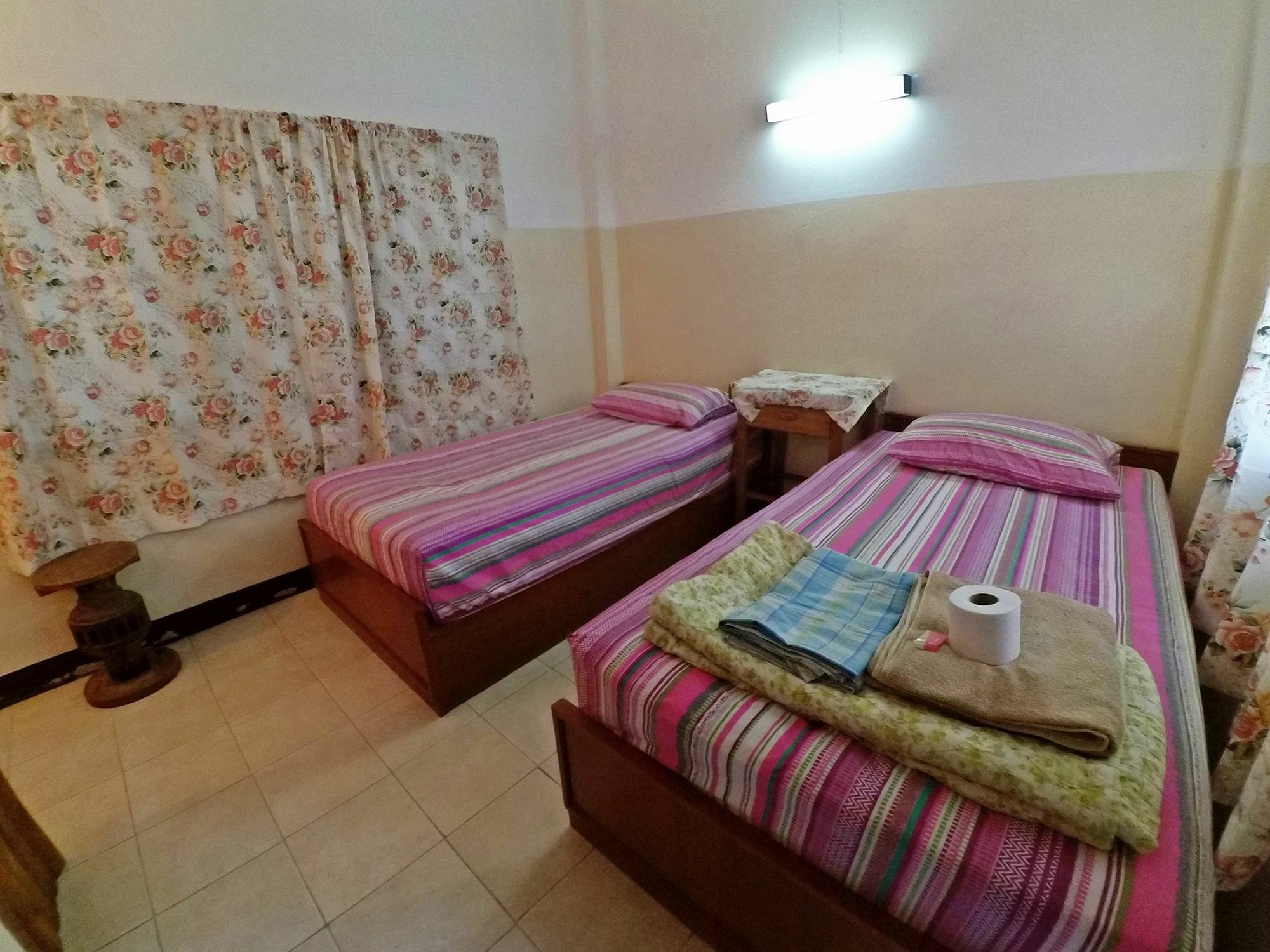 Sarah Guest House Τσιάνγκ Μάι Εξωτερικό φωτογραφία