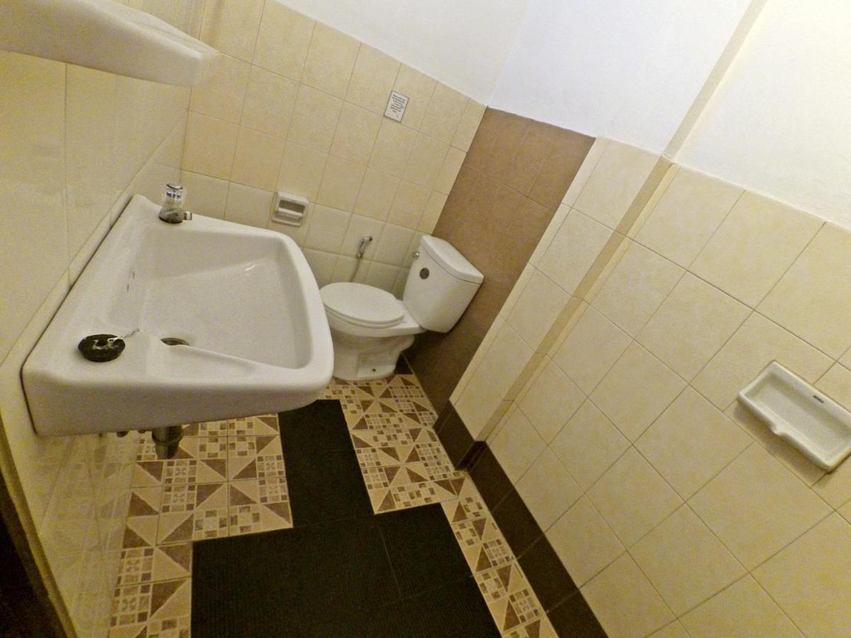 Sarah Guest House Τσιάνγκ Μάι Εξωτερικό φωτογραφία